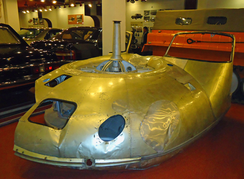 Фрагмент гоночного автомобиля с турбореактивным двигателем (передняя часть). Ведущий конструктор А. А. Смолин. 1954 год.